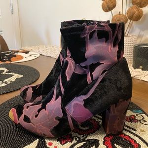 Women’s Steve madden  fashion heeled boots. They get compliments all the time.